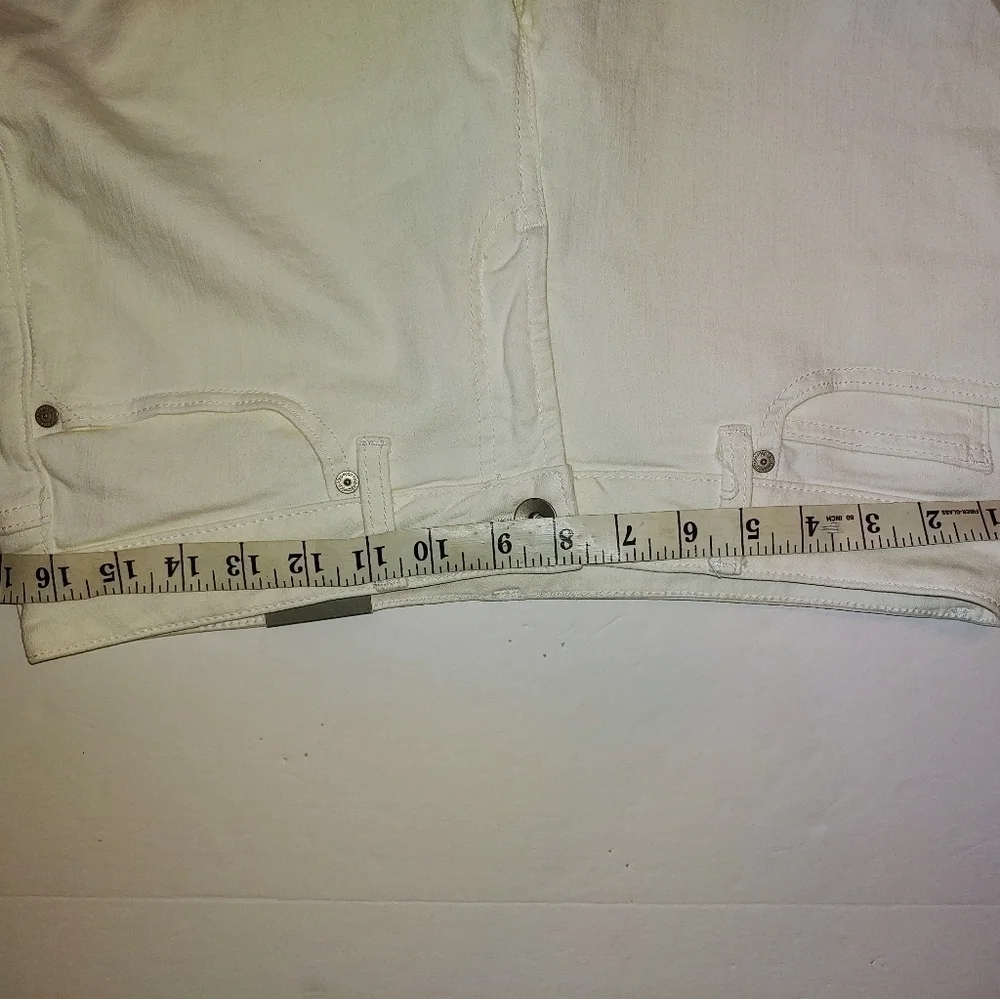 NWT JCP White Denim Shorts 31